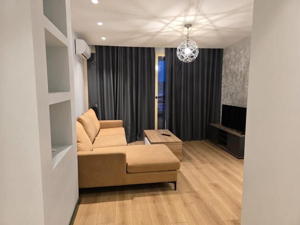 Piazza Suite Apartment in Vlorë