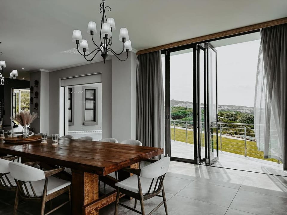 Coastal Elegance House in Western Cape
