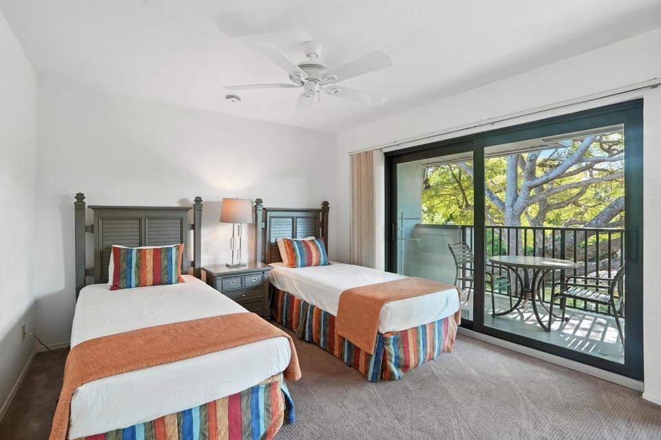 Resort Views and Close to Lobby House in Naples