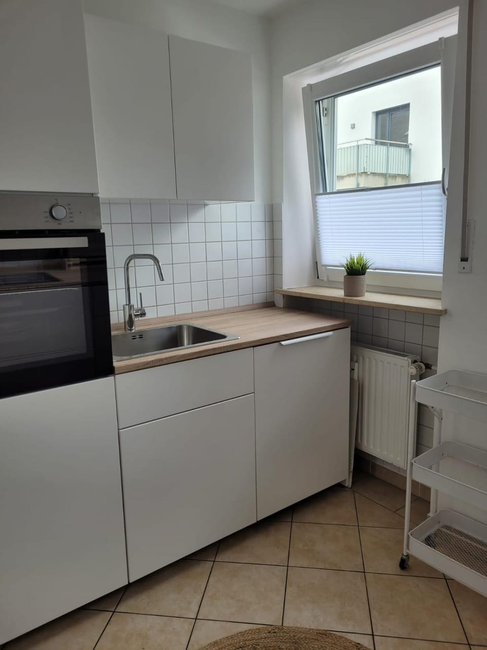Kitchen or kitchenette, kitchen