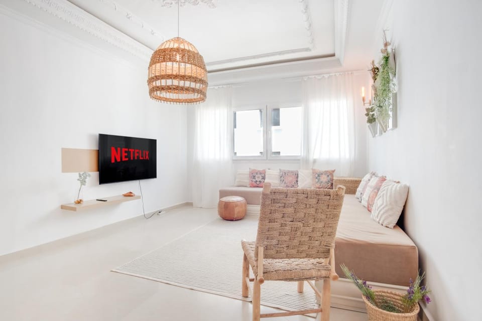 Communal lounge/ TV room, TV and multimedia, Living room, Seating area
