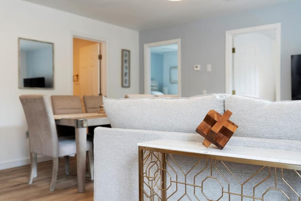 Stylish Escape Near Bar Harbor Acadia Park 7 Apartment in Trenton