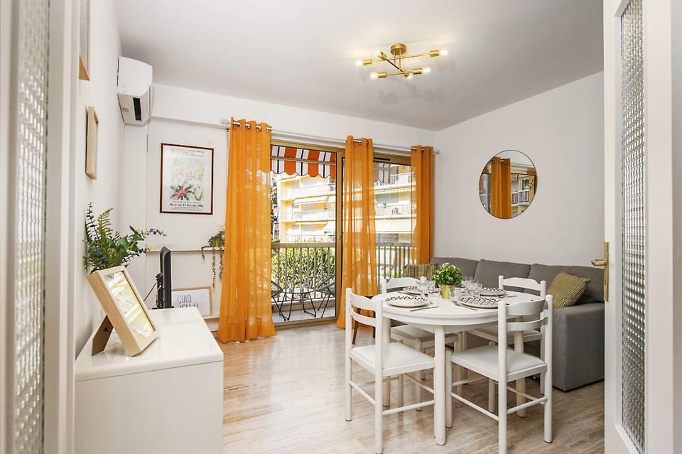 Colonel hébert deux pièces climatisé Apartment in Menton