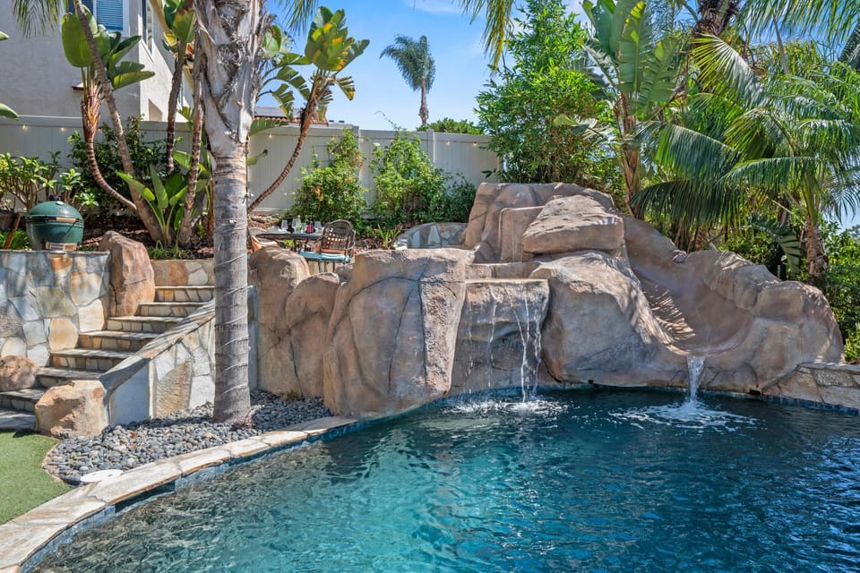 The Palms at Casa Solara House in Rancho Penasquitos