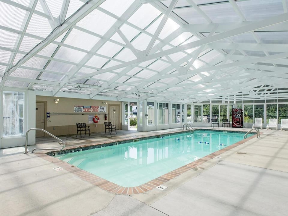 Pool view, Swimming pool, Swimming pool
