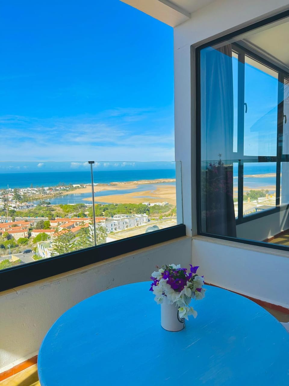 Appartement Les Vagues Vue sur Mer pour familles Apartment in Casablanca-Settat