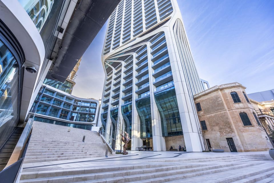 Property building, Facade/entrance