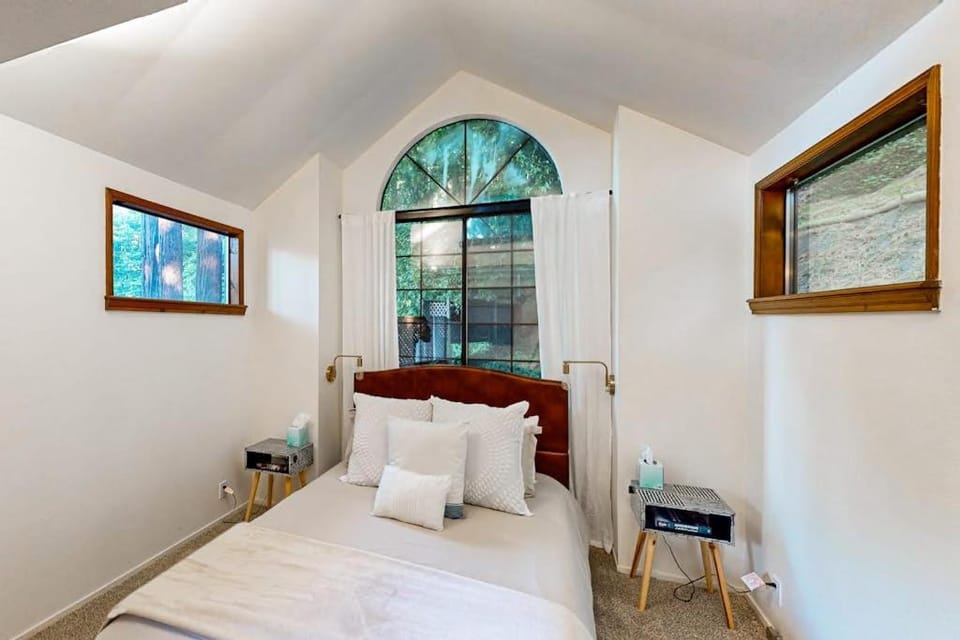 Monte Rio Vista Lodge House in Russian River