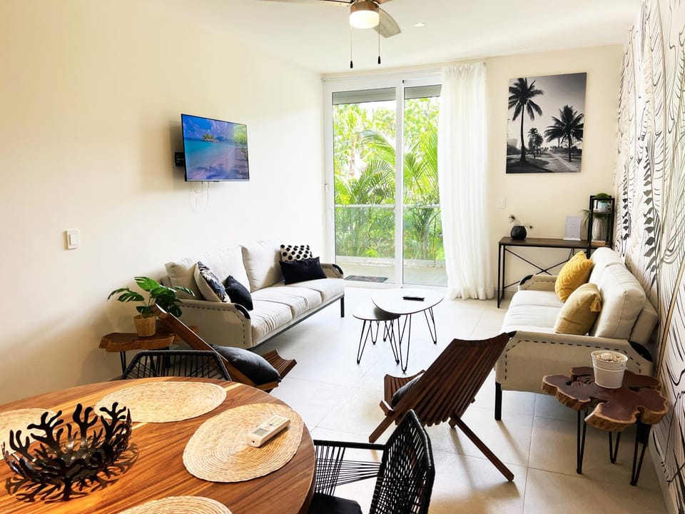 Garden, TV and multimedia, Balcony/Terrace, Garden view