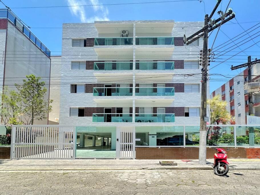 Property building, Day, Street view