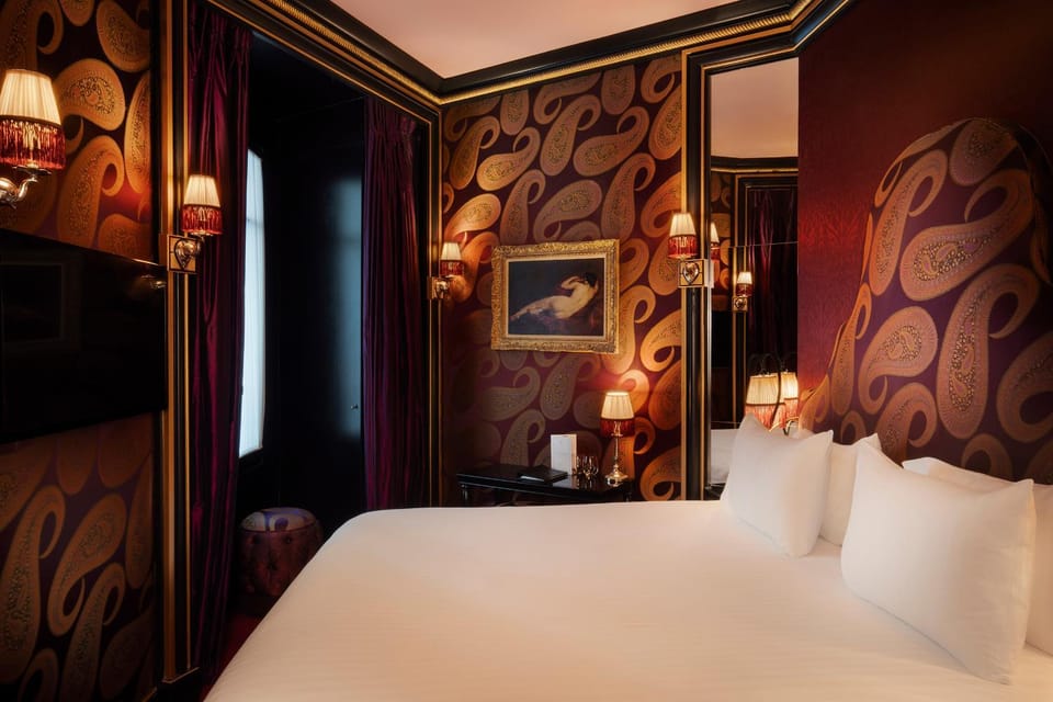 Bedroom, Swimming pool