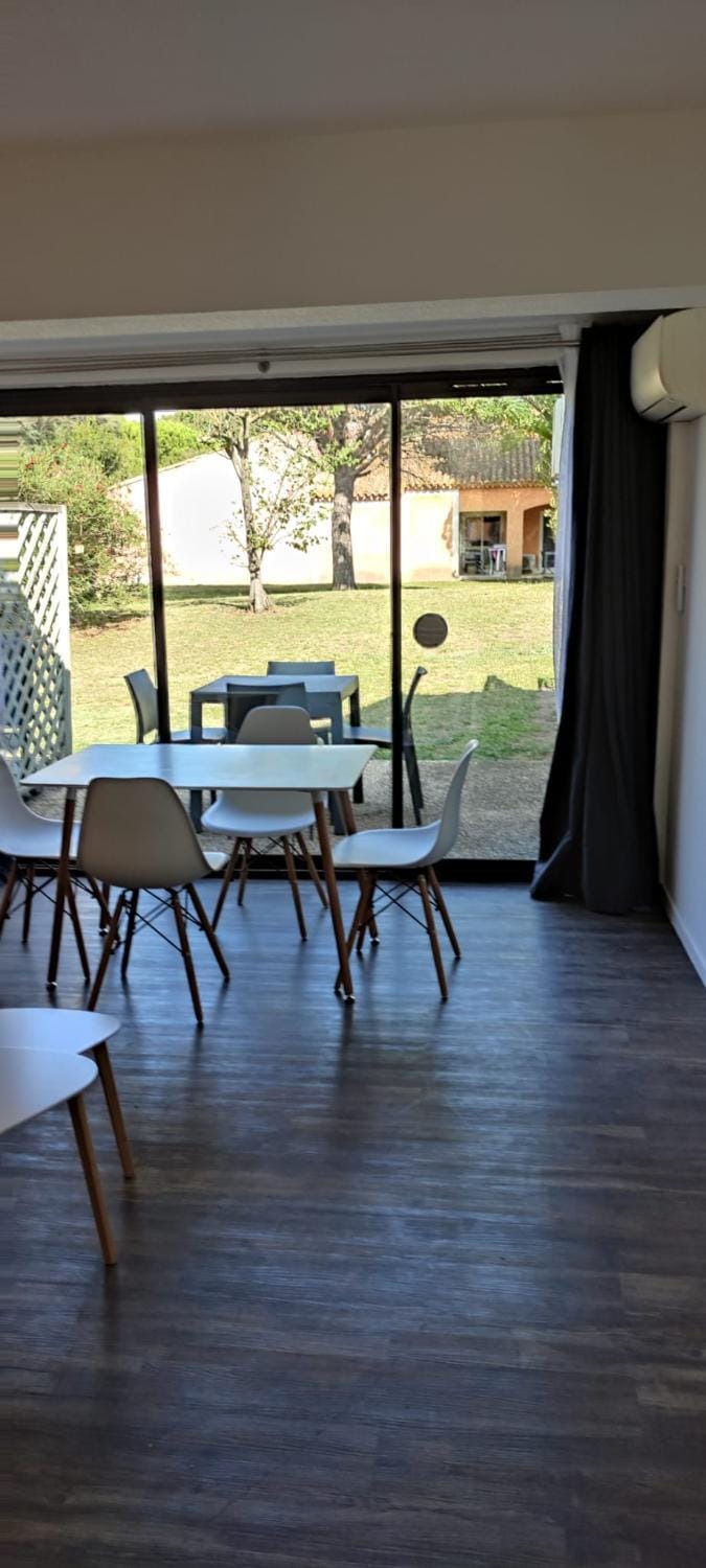 Appartement résidence de vacances les Hameaux de Camargue Apartment in Arles