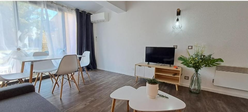 Appartement résidence de vacances les Hameaux de Camargue Apartment in Arles