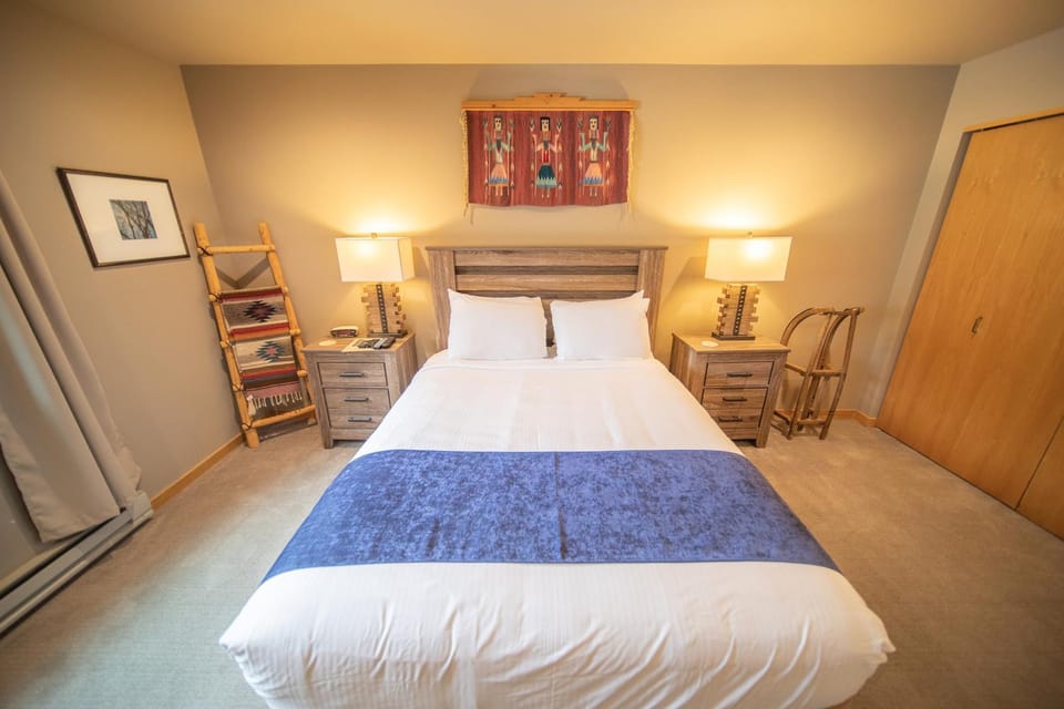 Liftside 203 by SummitCove Lodging in Colorado House in Keystone