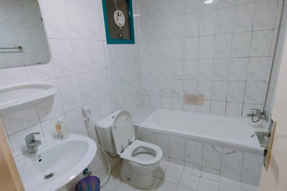 KAM - Female Partitions only Apartment in Al Sharjah