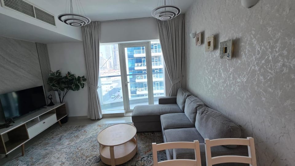 Communal lounge/ TV room, TV and multimedia, Living room, Seating area