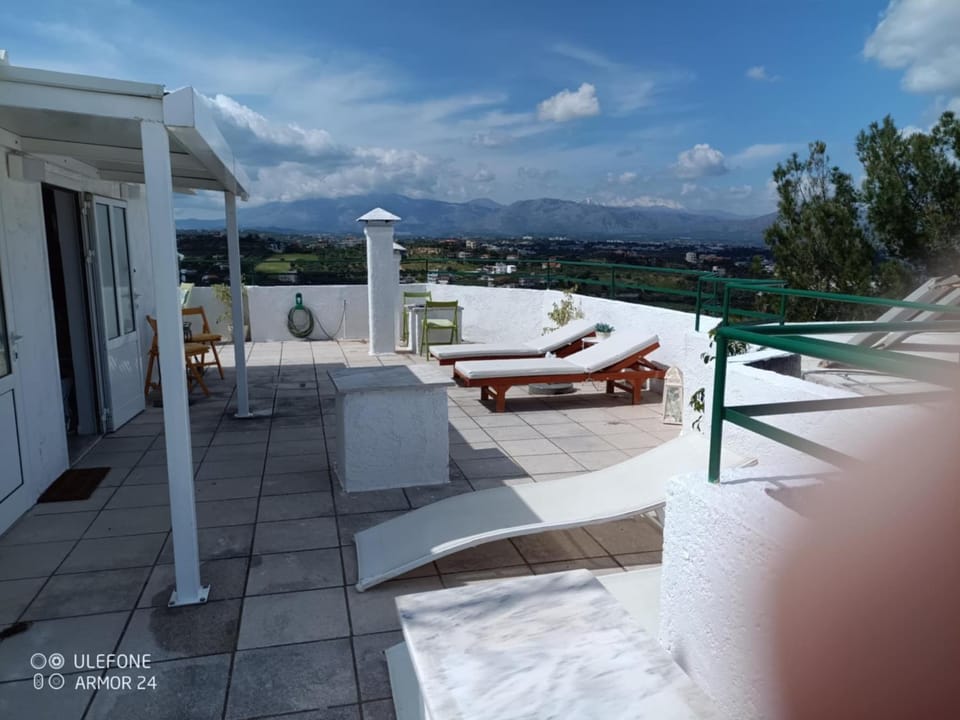 Nikos Sunset Penthouse Villa in Heraklion