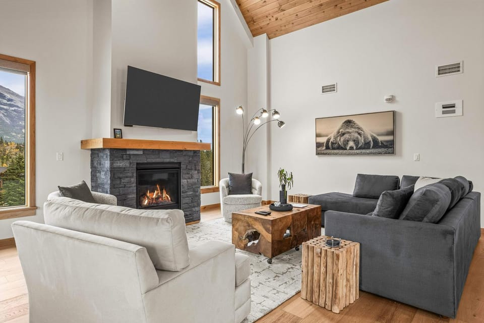 TV and multimedia, Living room, Seating area