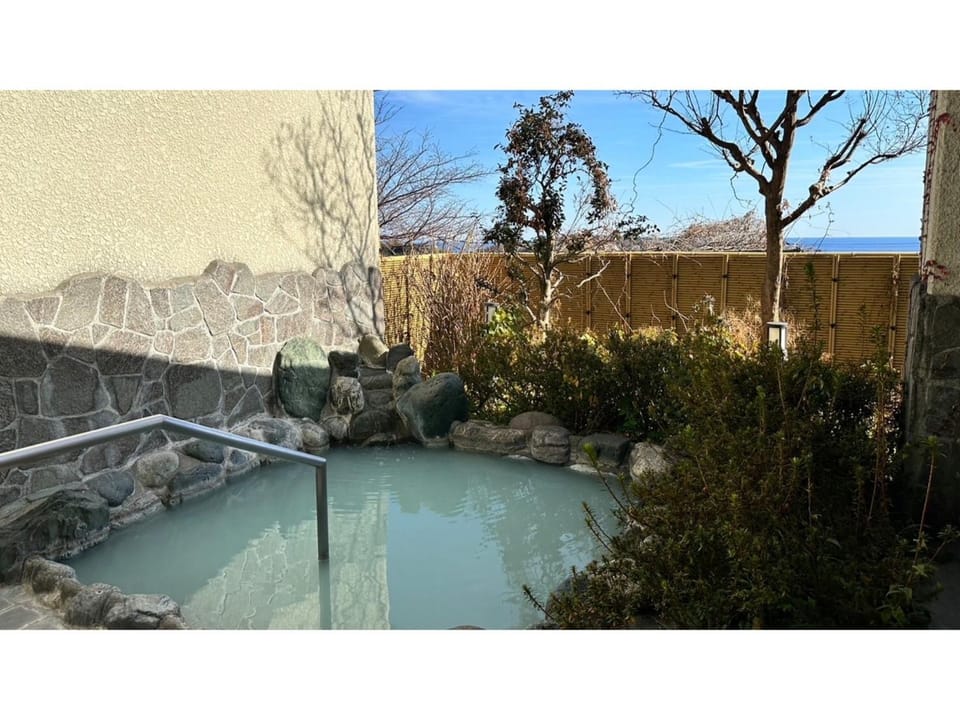 THE RETREATMENT YUGAWARA - Vacation STAY 86823v Hotel in Kanagawa Prefecture