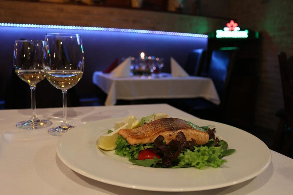 Restaurant/places to eat