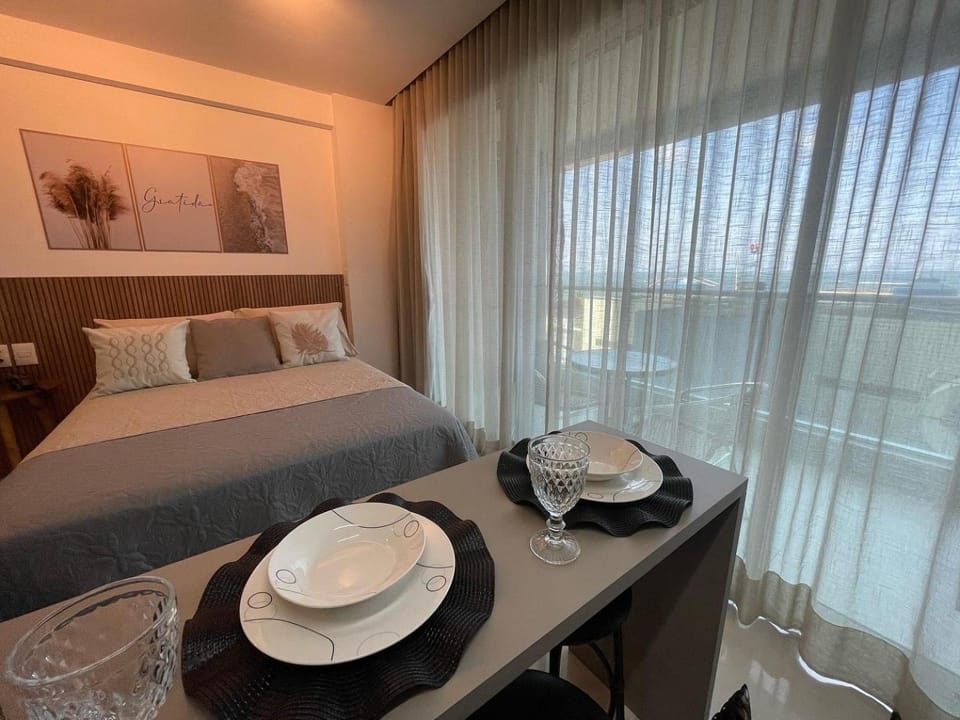 Bed, Dining area, Bedroom