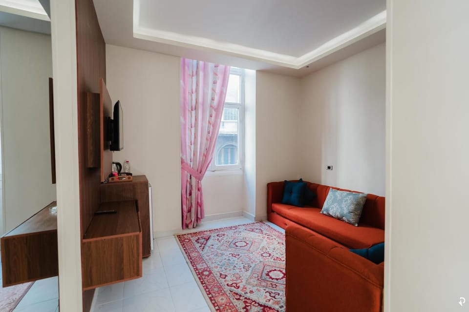 TV and multimedia, Seating area