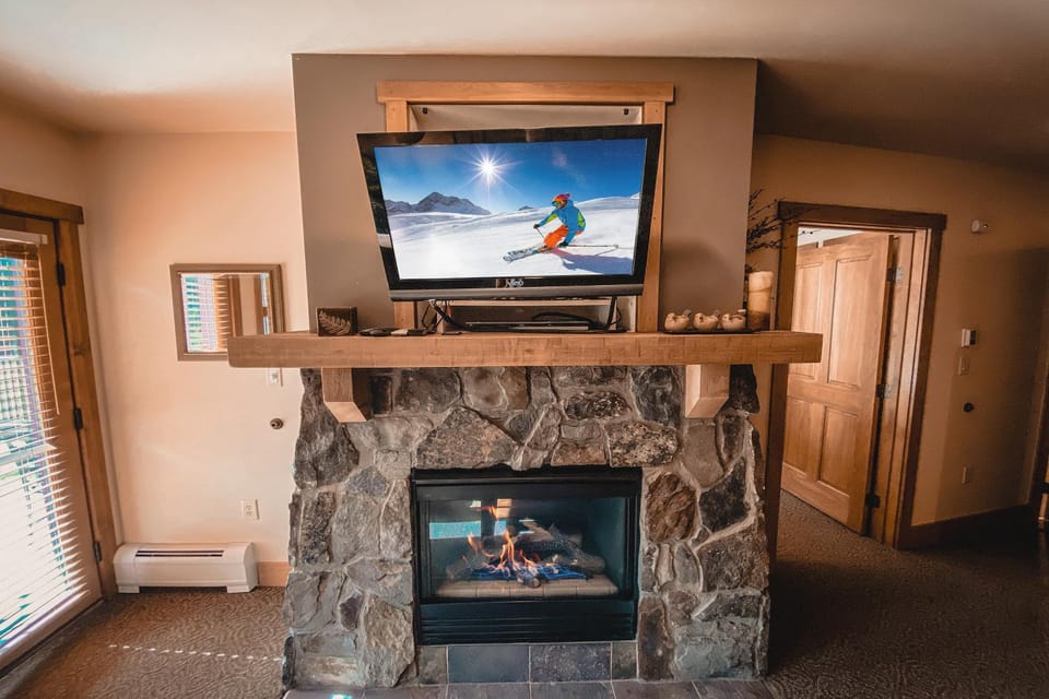 Red Hawk Lodge 2210 by SummitCove Lodging in Colorado House in Keystone
