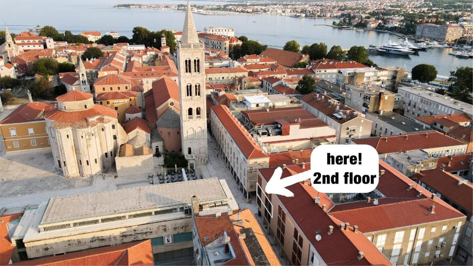 Property building, Nearby landmark, Day, City view, Sea view, Location