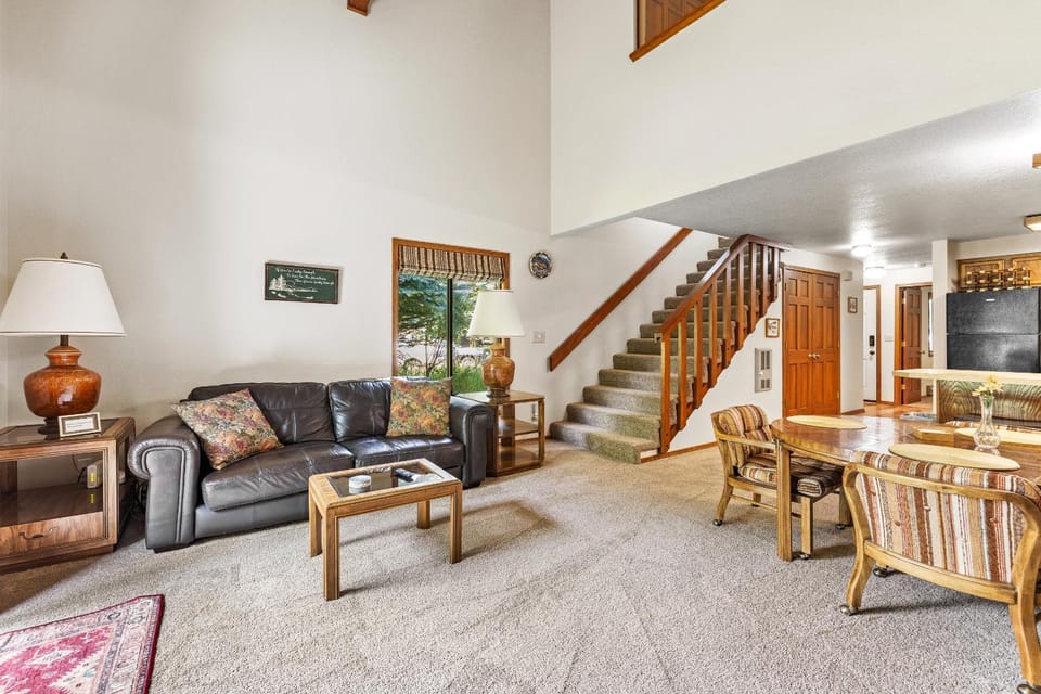 New! Aspen 4 Seasons - Seasonal pool - Close to beaches, parks, golf, and downtown House in McCall