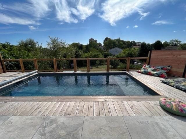 Swimming pool, Swimming pool