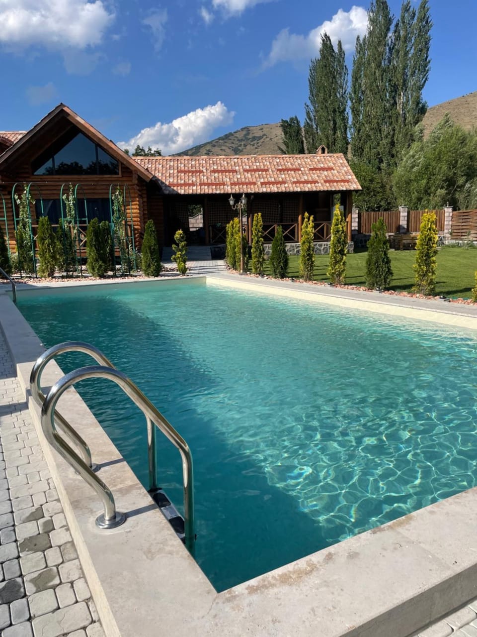 Swimming pool