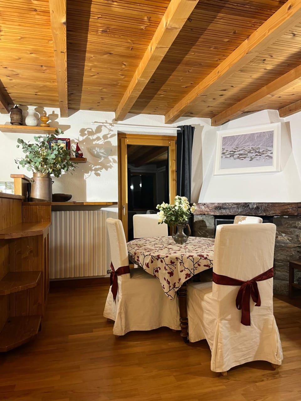 Chalet Blanc Le Duplex Apartment in Courmayeur