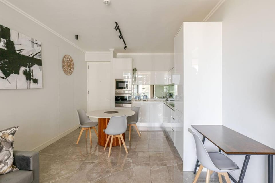 Shapz at Ellipse-Waterfall Apartment in Sandton