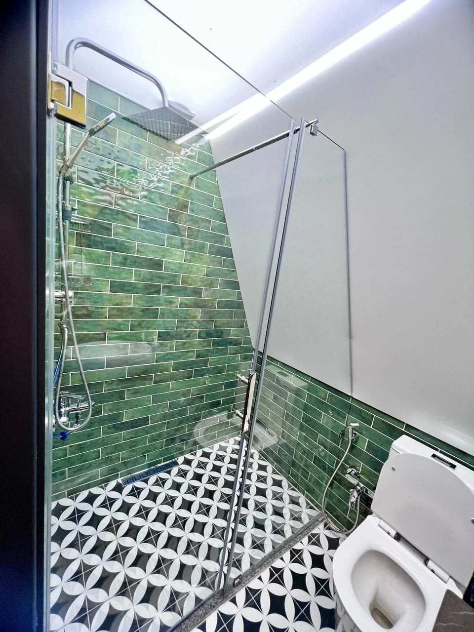 Shower, Bathroom