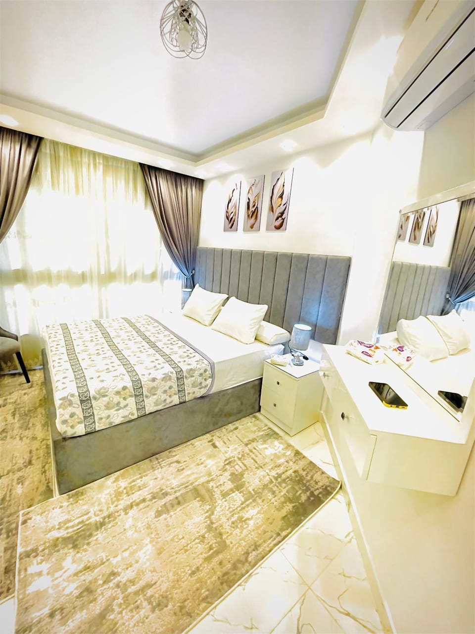 Photo of the whole room
