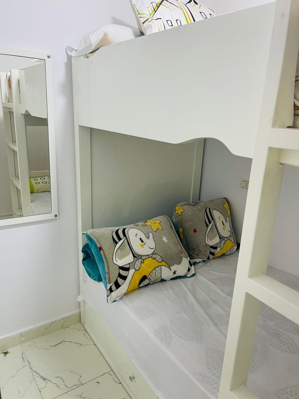 bunk bed