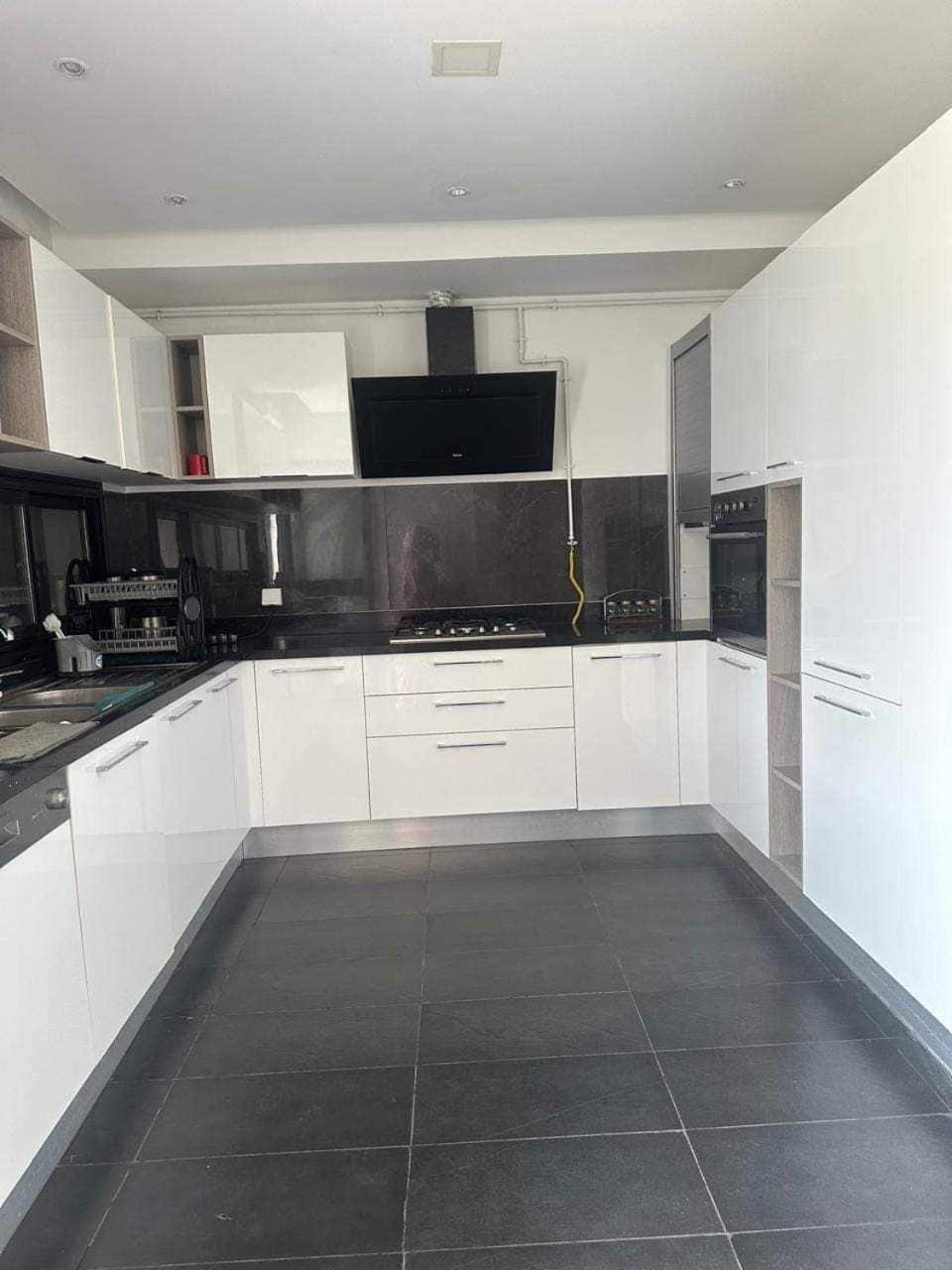 le private Apartment in Tunis