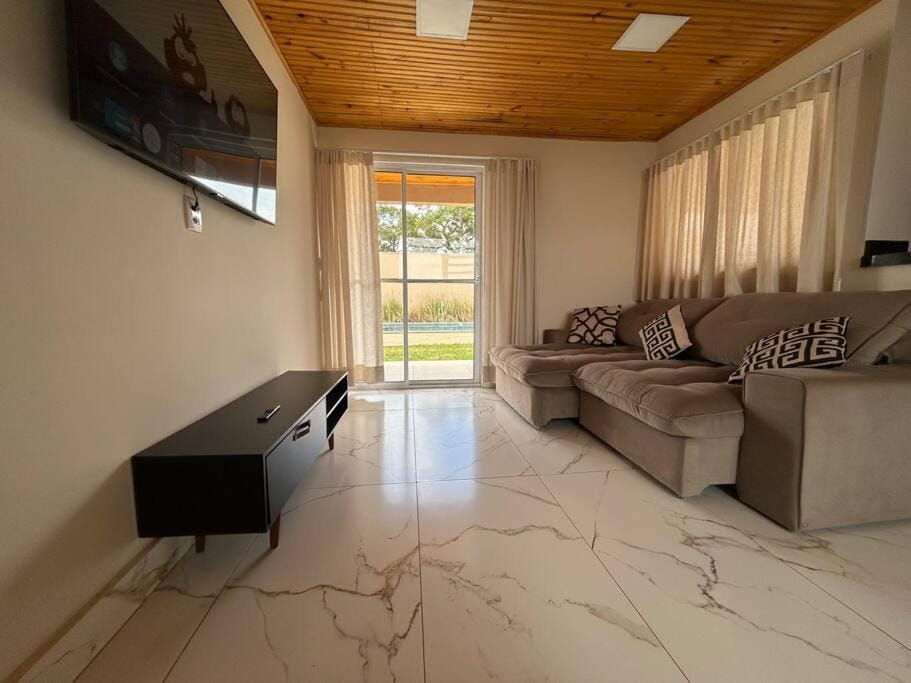 Communal lounge/ TV room, TV and multimedia, Living room, Seating area