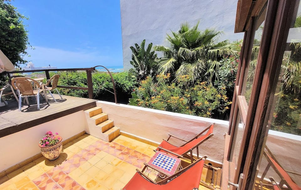 Patio, Garden view