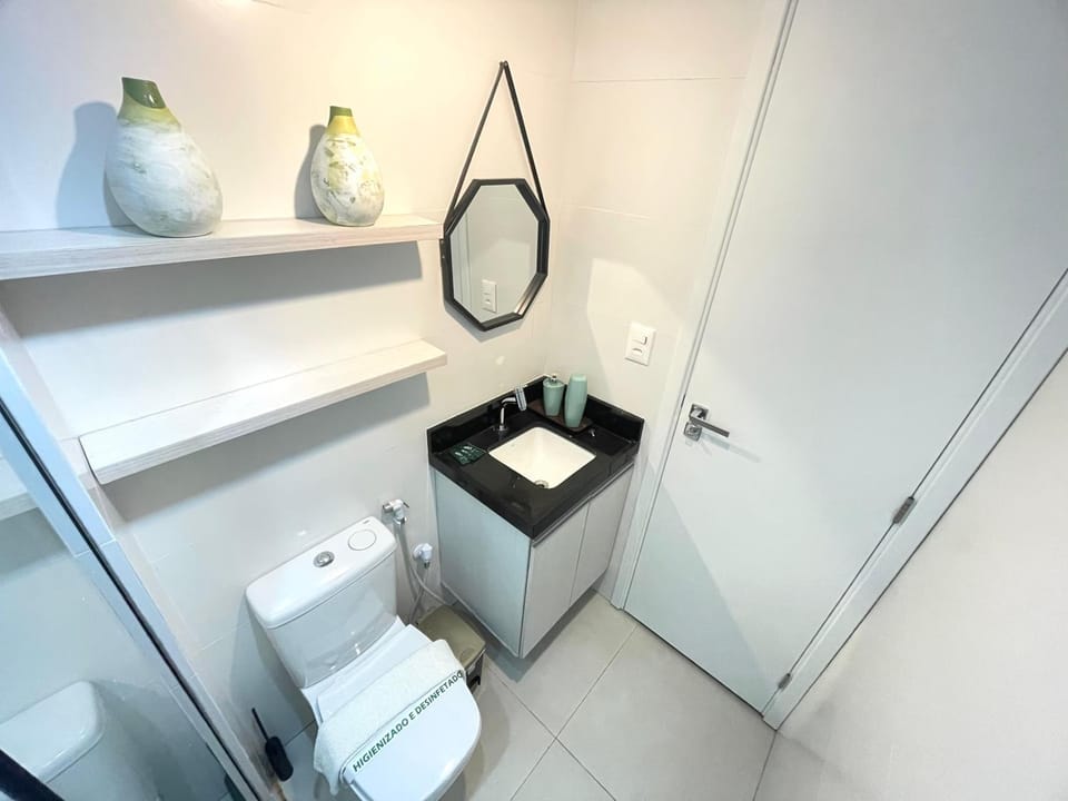 Bathroom, towels