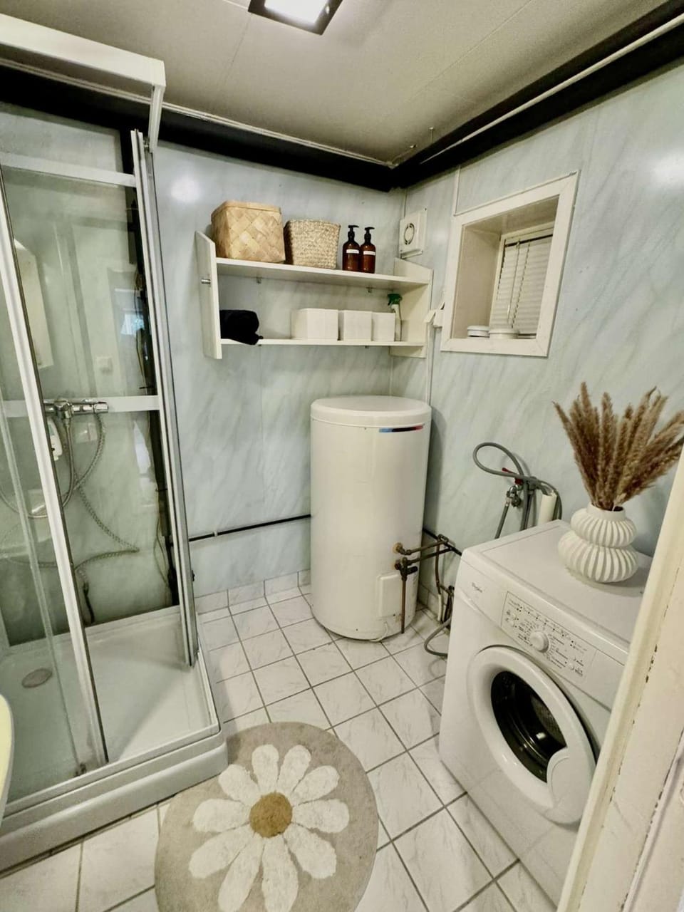 Shower, Bathroom, washing machine