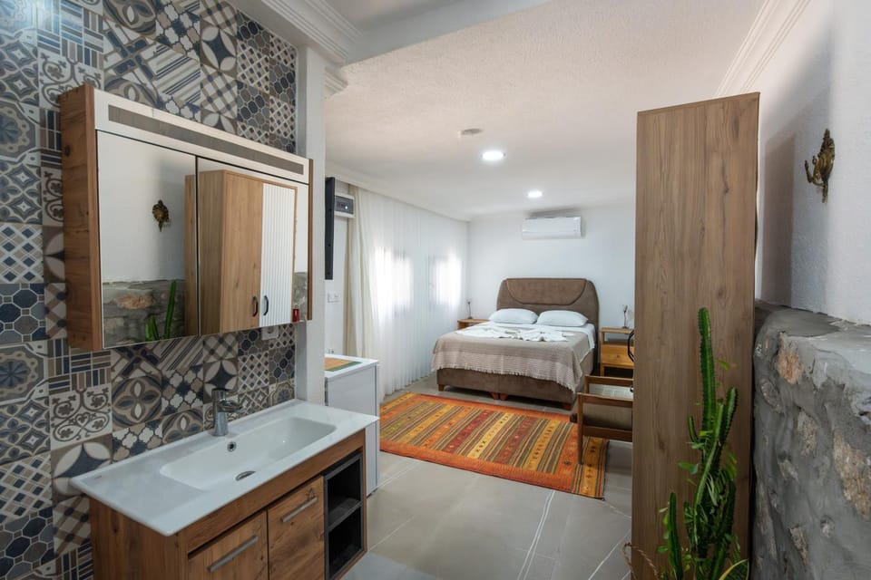 Bed, Bathroom, Photo of the whole room, Bedroom, towels