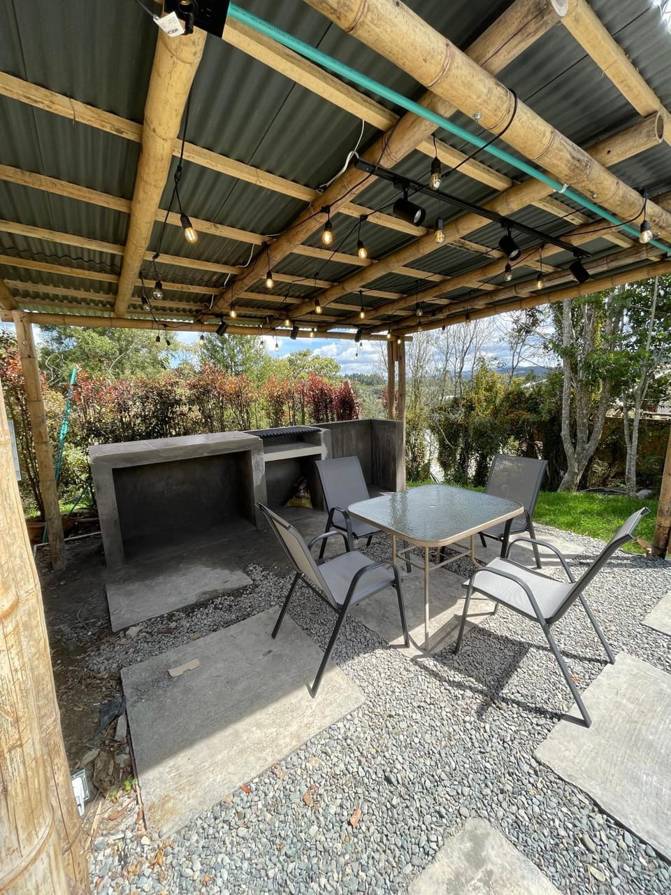 Patio, BBQ facilities, Garden