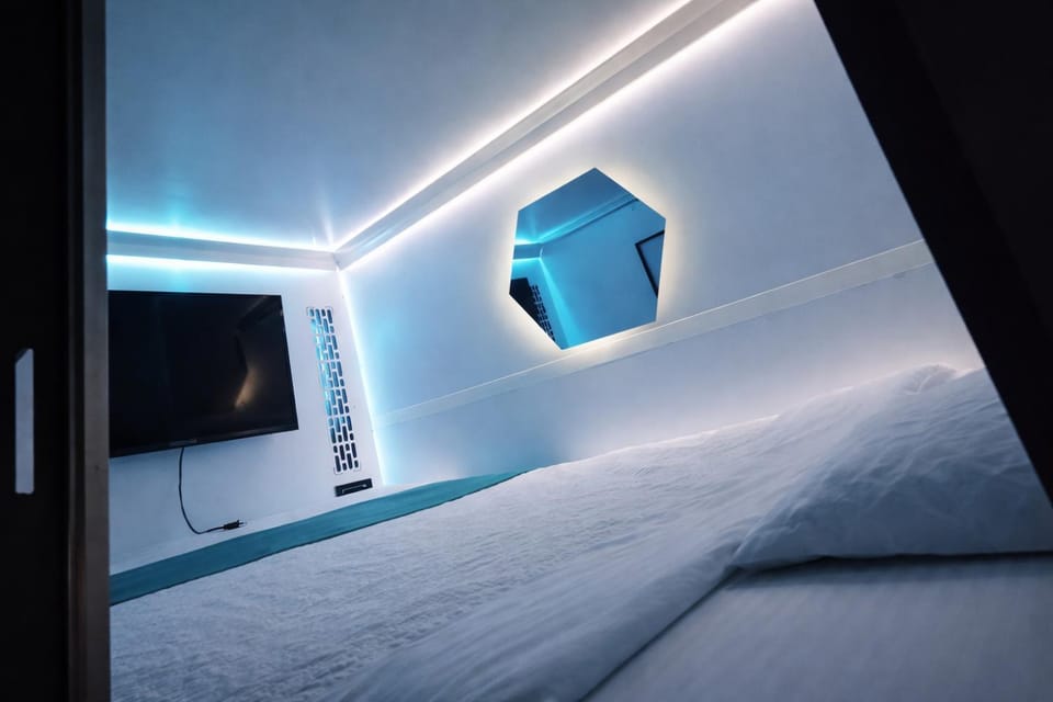 Bed, Photo of the whole room, Bedroom