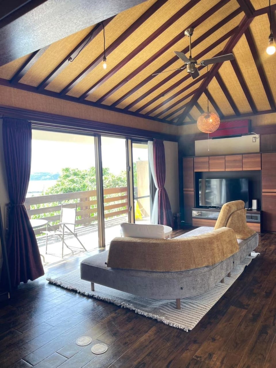 Living room, Sea view