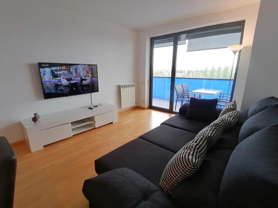Communal lounge/ TV room, Living room