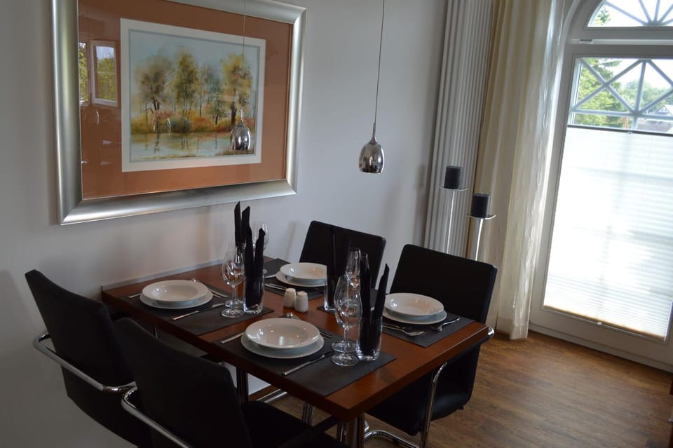 Friedenstr 20 b Les Belles Haus Davide Wg 11 "Superieur" Apartment in Zingst