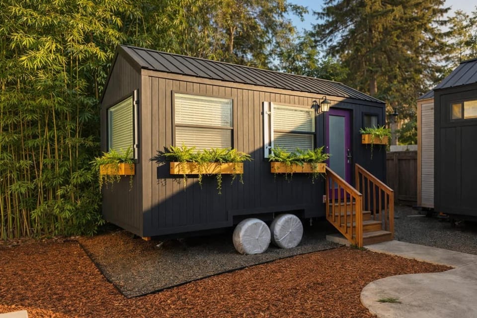 Stay Portland - Mississippi Micro-Luxe - Mid-Century Style Apartment in Portland