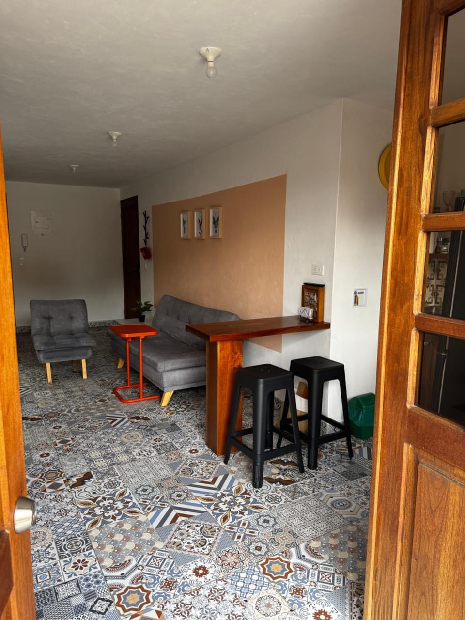 Kitchen or kitchenette, Living room