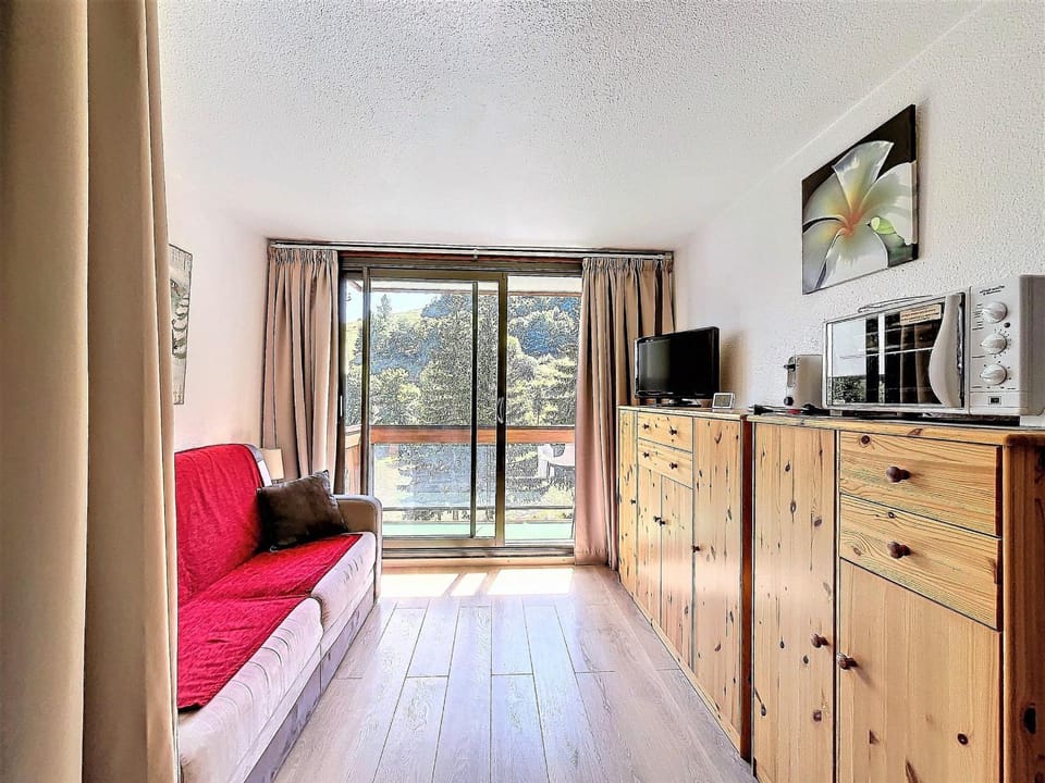 Studio lumineux 4 pers, Skis aux pieds, Animaux acceptés - FR-1-267-296 Apartment in Villarembert